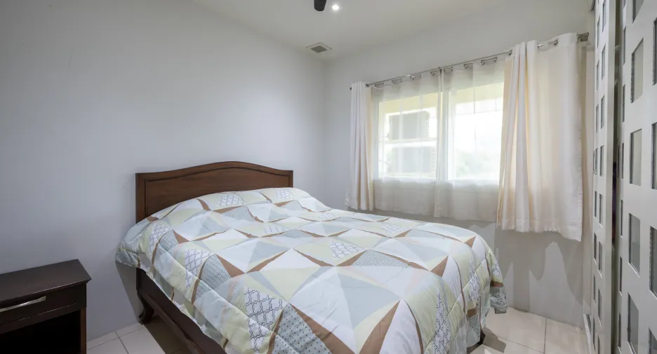 For sale 3 bedrooms apartment in Pratumnak, Pattaya