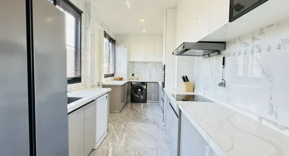 For sale and for rent 4 bedrooms villa in East Pattaya, Pattaya