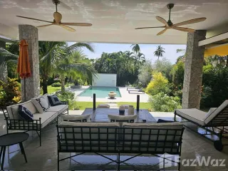For sale 4 bedrooms villa in Mueang Phuket, Phuket