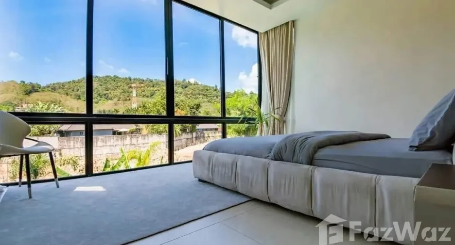 For sale 5 bedrooms villa in Mueang Phuket, Phuket