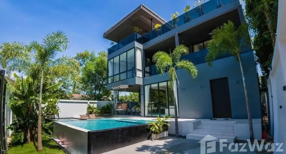 For sale 5 bedrooms villa in Mueang Phuket, Phuket