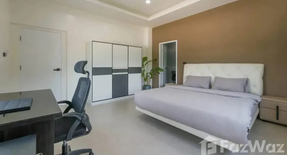 For sale 5 bedrooms villa in Mueang Phuket, Phuket