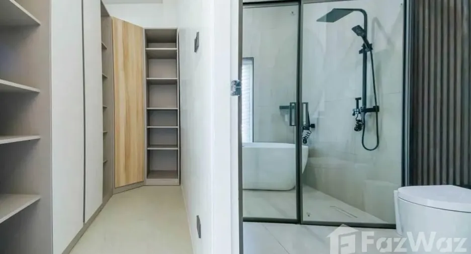 For sale 5 bedrooms villa in Mueang Phuket, Phuket
