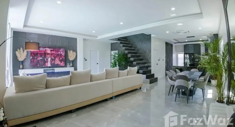 For sale 5 bedrooms villa in Mueang Phuket, Phuket