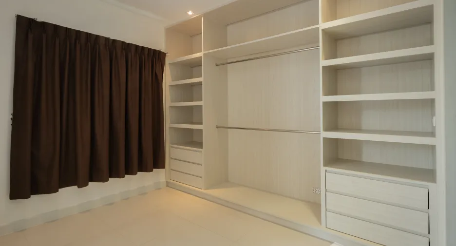 Reihenhaus zum Kauf mit 2 Zimmer in Kathu, Phuket