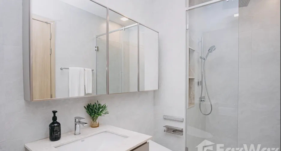 For rent 2 bedrooms condo in Thalang, Phuket