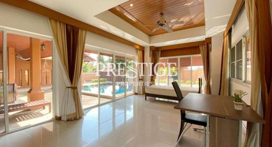Casa en alquiler de 5 habitaciones en East Pattaya, Pattaya