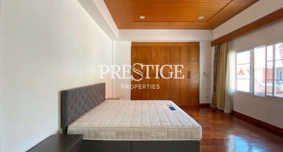 Casa en alquiler de 5 habitaciones en East Pattaya, Pattaya