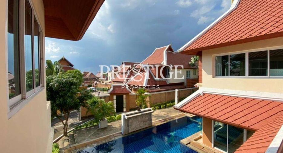 Casa en alquiler de 5 habitaciones en East Pattaya, Pattaya