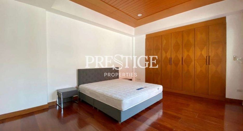 Casa en alquiler de 5 habitaciones en East Pattaya, Pattaya