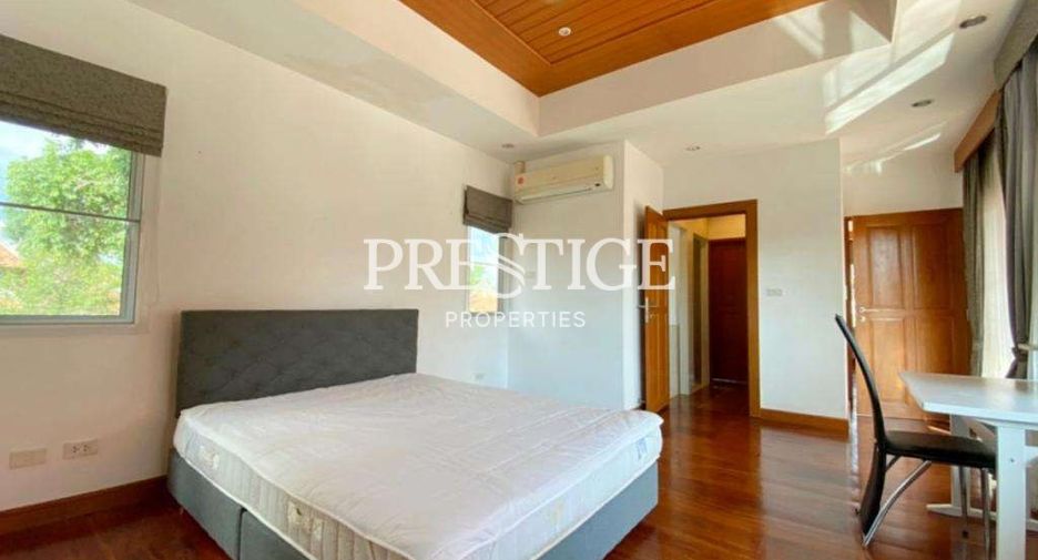 Casa en alquiler de 5 habitaciones en East Pattaya, Pattaya