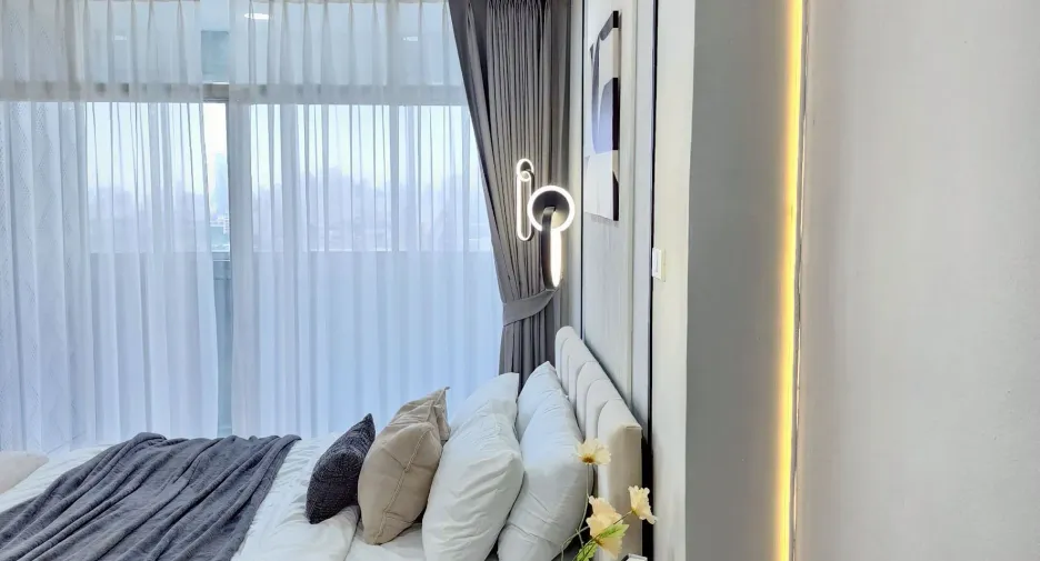 Condo en venta de 2 habitaciones en Huai Khwang, Bangkok