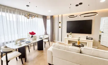 Condo en venta de 2 habitaciones en Huai Khwang, Bangkok