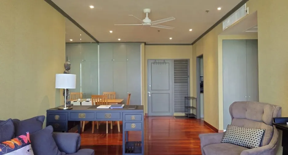 Wohnung zur Miete mit 1 Zimmer in Khlong San, Bangkok