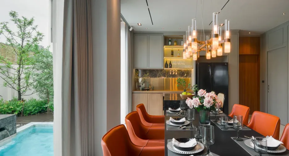 For sale 3 bedrooms villa in Huai Khwang, Bangkok