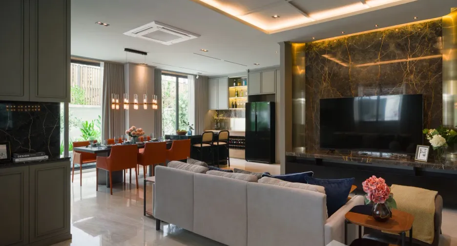 For sale 3 bedrooms villa in Huai Khwang, Bangkok