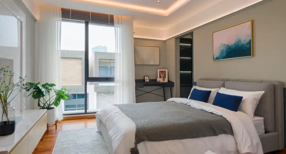 For sale 3 bedrooms villa in Huai Khwang, Bangkok