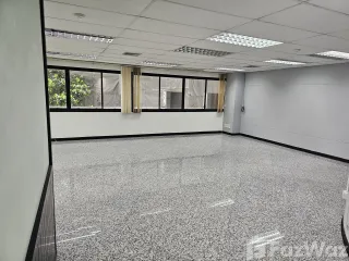 For rent office in Phra Khanong, Bangkok