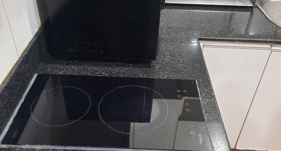 For sale 2 bedrooms condo in Khlong Toei, Bangkok