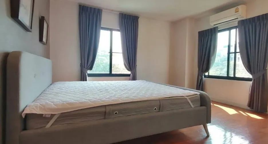 Wohnung zur Miete mit 3 Zimmer in Watthana, Bangkok