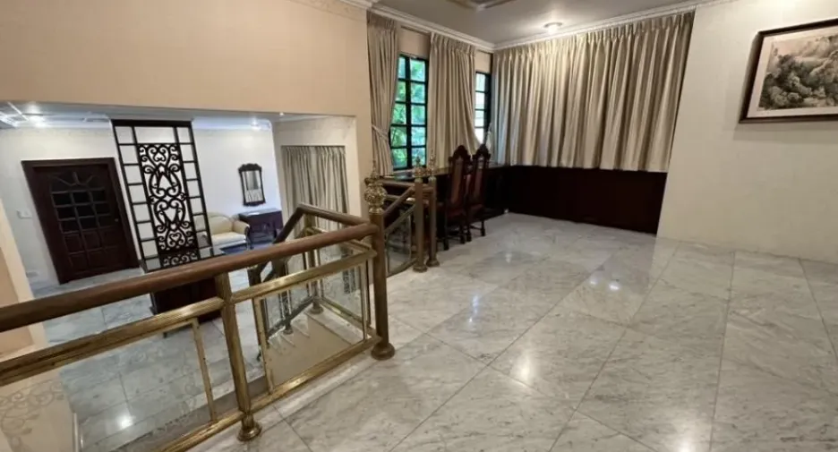 For rent 5 ベッドルーム house in Yan Nawa, Bangkok