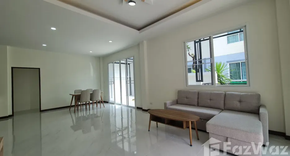 Casa en venta de 3 habitaciones en Khlong Sam Wa, Bangkok