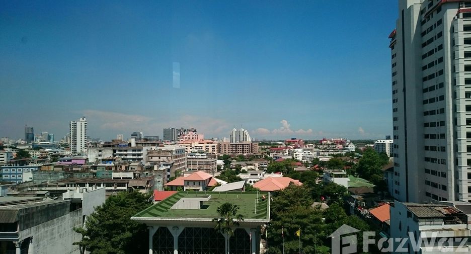 Condo en alquiler de 3 habitaciones en Sathon, Bangkok