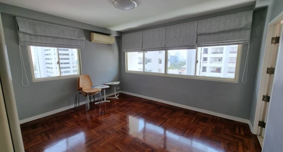 Condo en alquiler de 3 habitaciones en Sathon, Bangkok