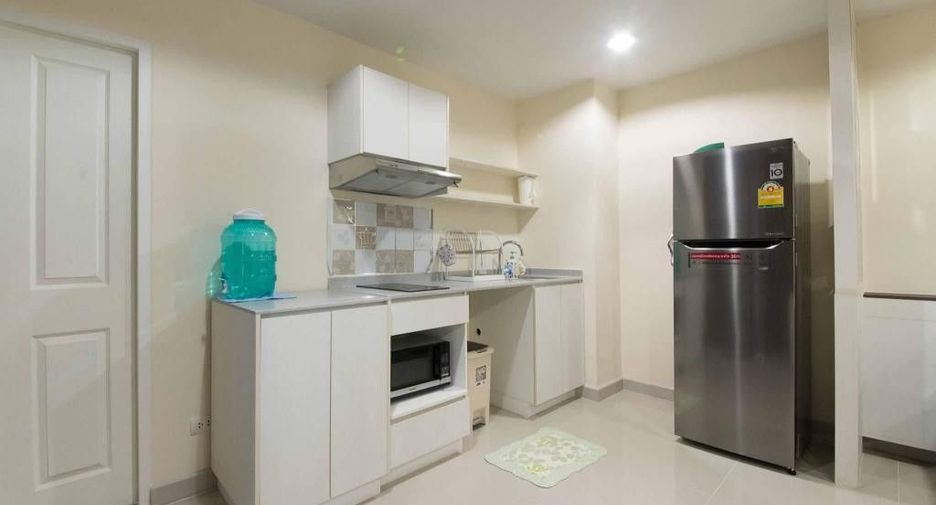 For rent 2 bedrooms condo in Phra Khanong, Bangkok