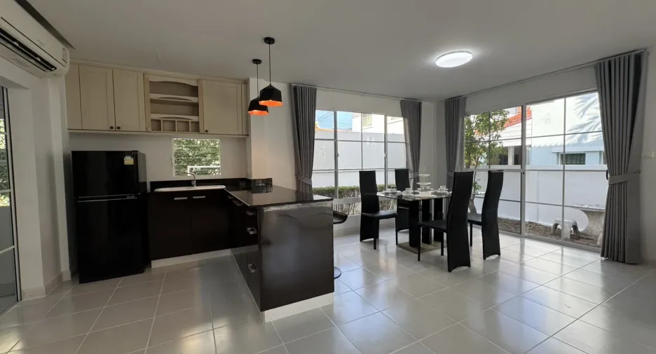 Casa en alquiler de 3 habitaciones en Mueang Phuket, Phuket