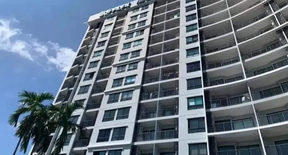 À louer 2 chambres condo à Mueang Phuket, Phuket