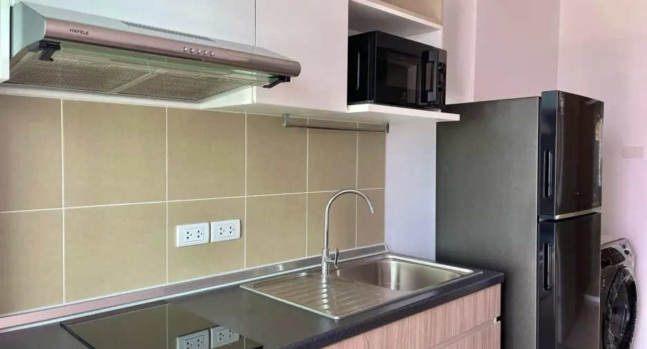 À louer 1 chambre condo à Mueang Samut Prakan, Samut Prakan