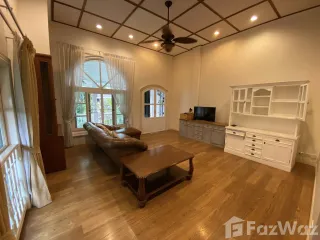 À louer 4 chambres maison à Mueang Samut Prakan, Samut Prakan