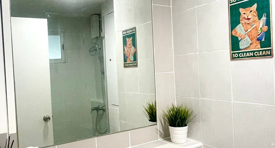 À vendre 1 chambre condo à Khlong Toei, Bangkok