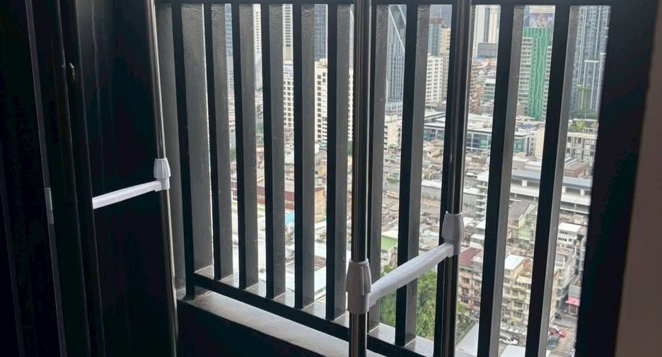 For rent 1 bed condo in Bang Rak, Bangkok