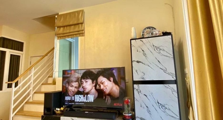 For rent 2 bedrooms townhouse in Prawet, Bangkok