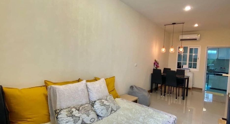For rent 2 bedrooms townhouse in Prawet, Bangkok