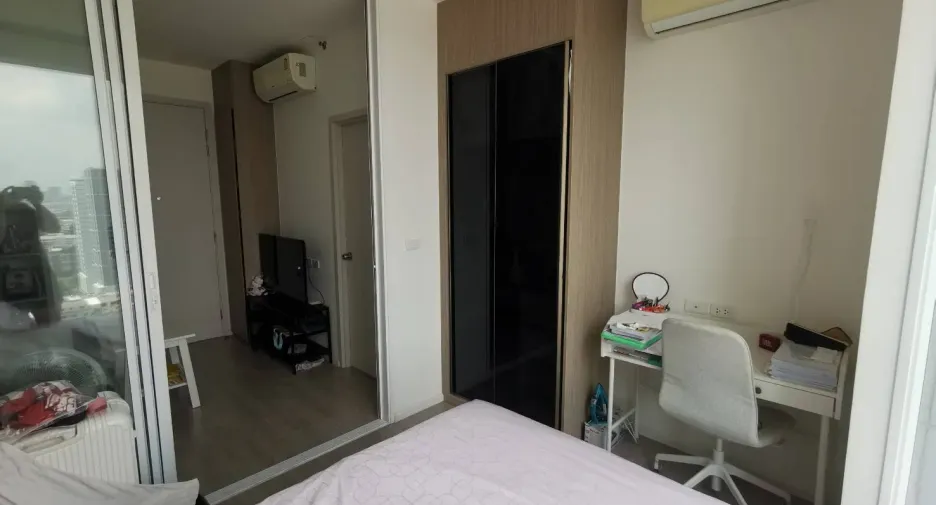 À vendre 1 chambre condo à Bang Phlat, Bangkok