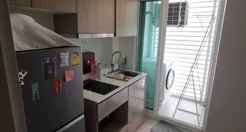 À vendre 1 chambre condo à Bang Phlat, Bangkok