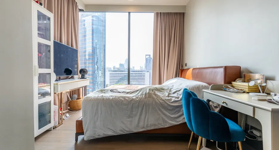 For sale 2 bedrooms condo in Khlong Toei, Bangkok