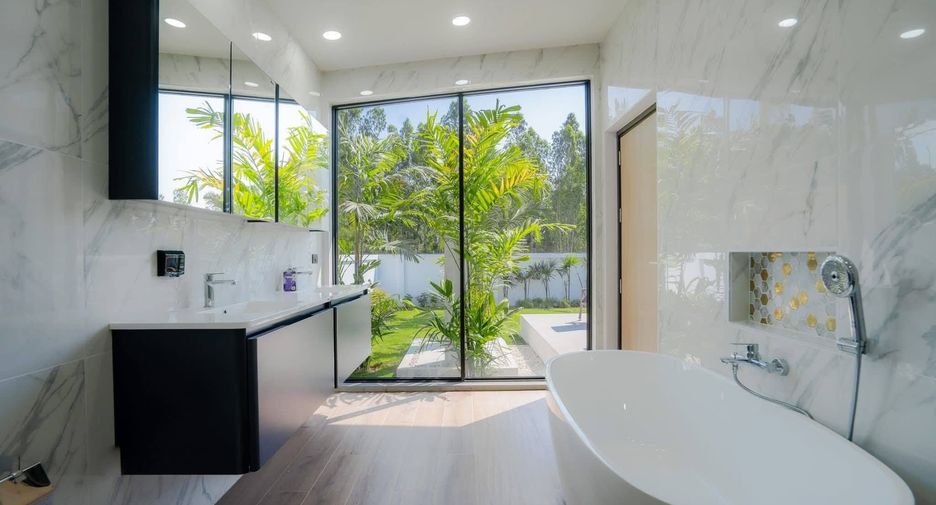 Villa en venta de 4 habitaciones en Pran Buri, Prachuap Khiri Khan