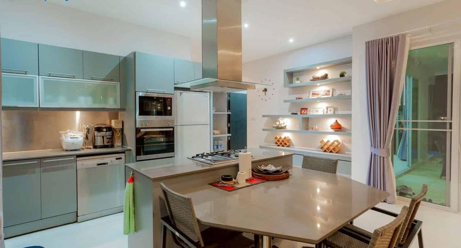 For sale 4 bedrooms villa in Hua Hin, Prachuap Khiri Khan