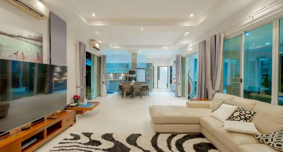 For sale 4 bedrooms villa in Hua Hin, Prachuap Khiri Khan