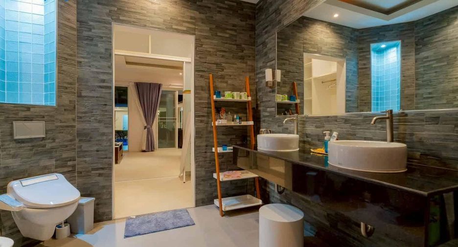 For sale 4 bedrooms villa in Hua Hin, Prachuap Khiri Khan