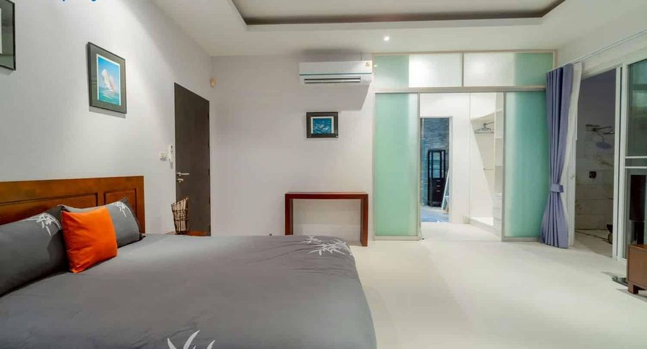 For sale 4 bedrooms villa in Hua Hin, Prachuap Khiri Khan