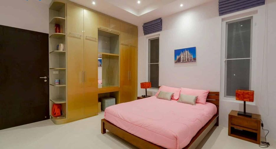 For sale 4 bedrooms villa in Hua Hin, Prachuap Khiri Khan