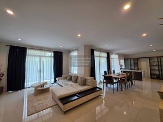 For sale 4 bedrooms house in Suan Luang, Bangkok