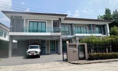 À vendre 4 chambres maison à Suan Luang, Bangkok