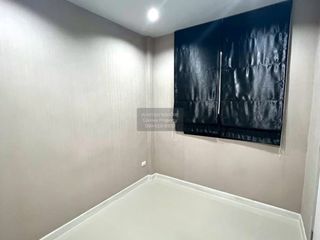 For sale 4 bedrooms townhouse in Lat Krabang, Bangkok