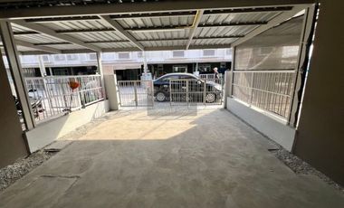 出售 4 卧室 独立屋 在 Huai Yai, 芭提雅